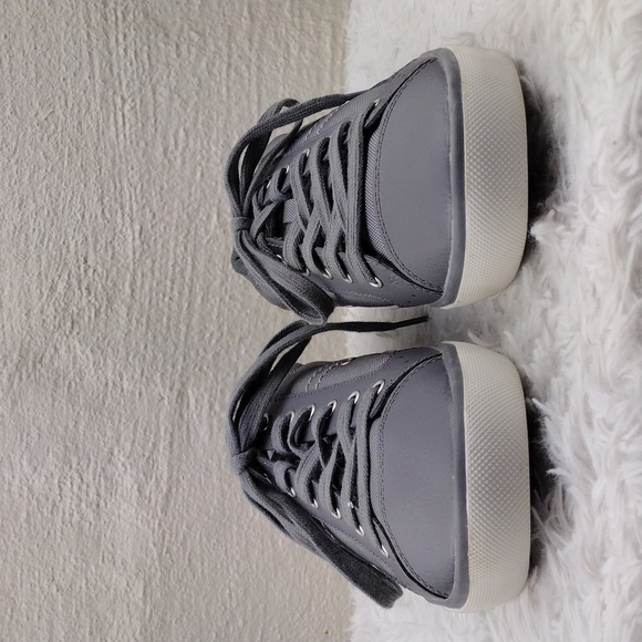 Original Penguin Mission Gray Fabric Leather Round Toe Lace Up Low Top Sneaker - Picture 3 of 16